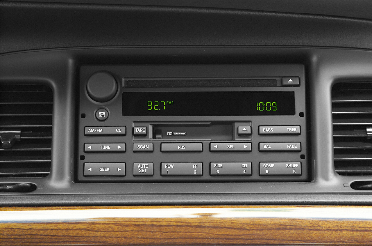 2002 Ford Crown Victoria