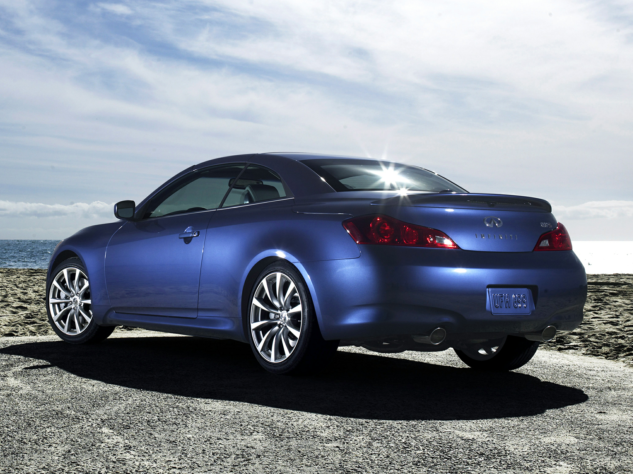 2010 INFINITI G37