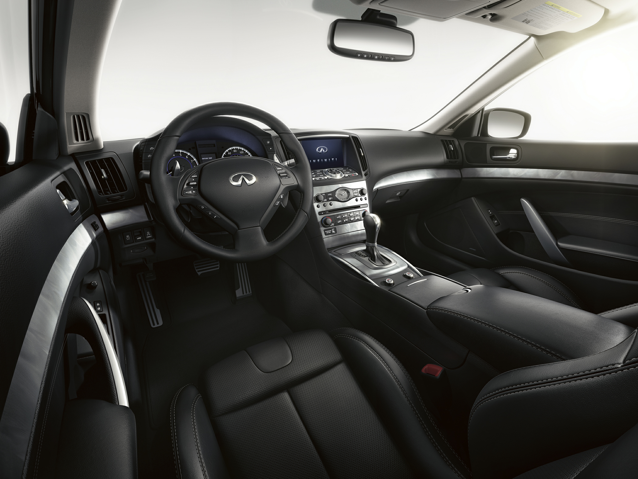2015 INFINITI Q60