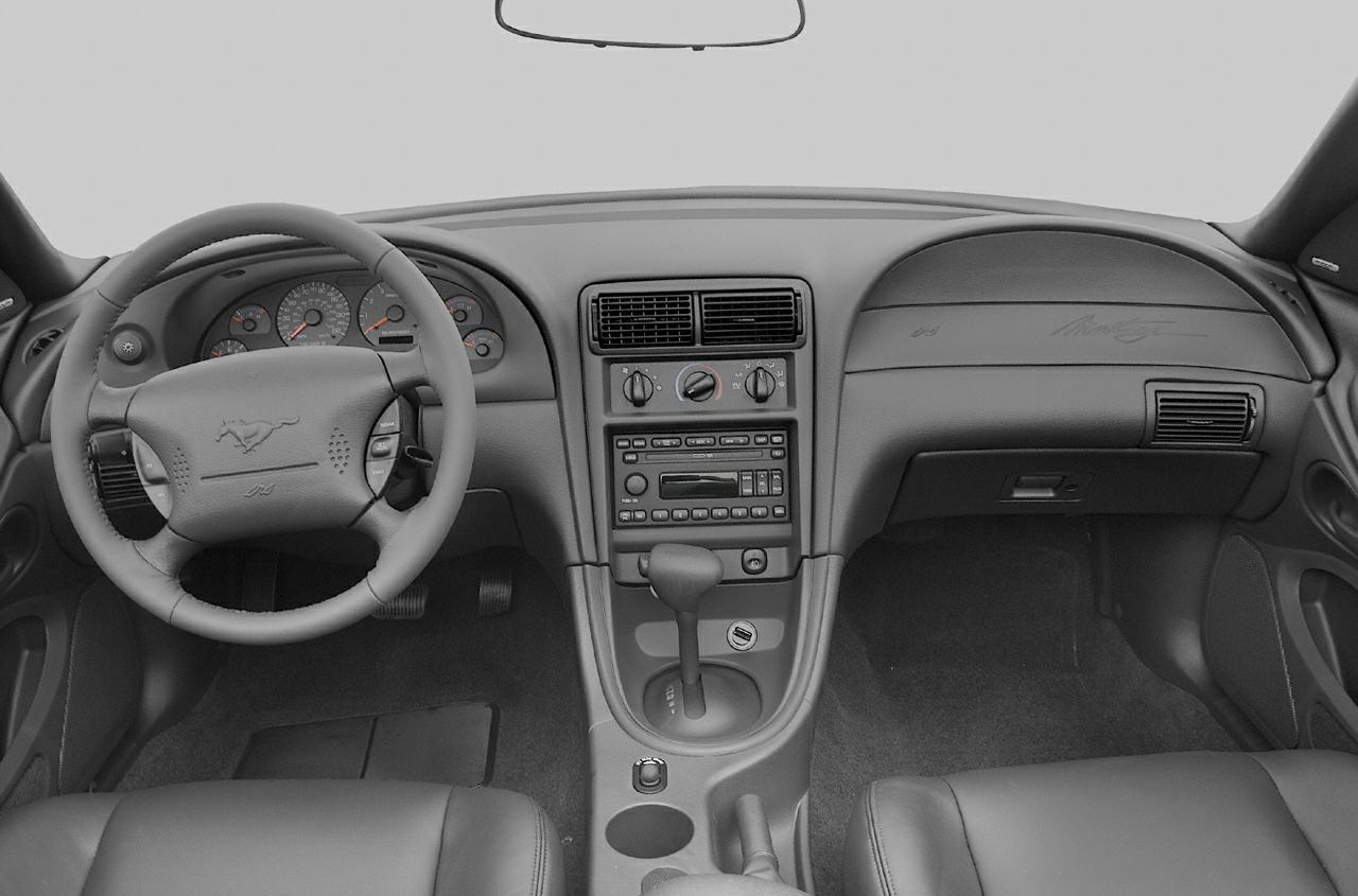 2004 Ford Mustang