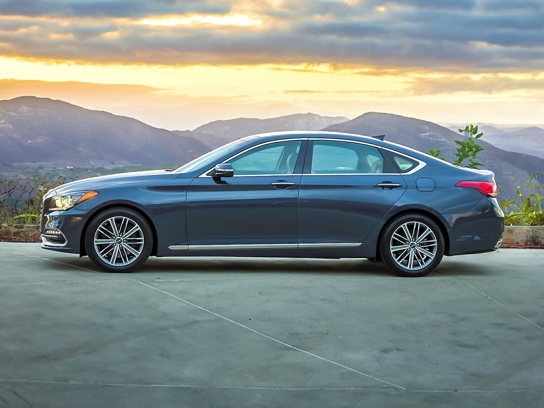 2020 Genesis G80
