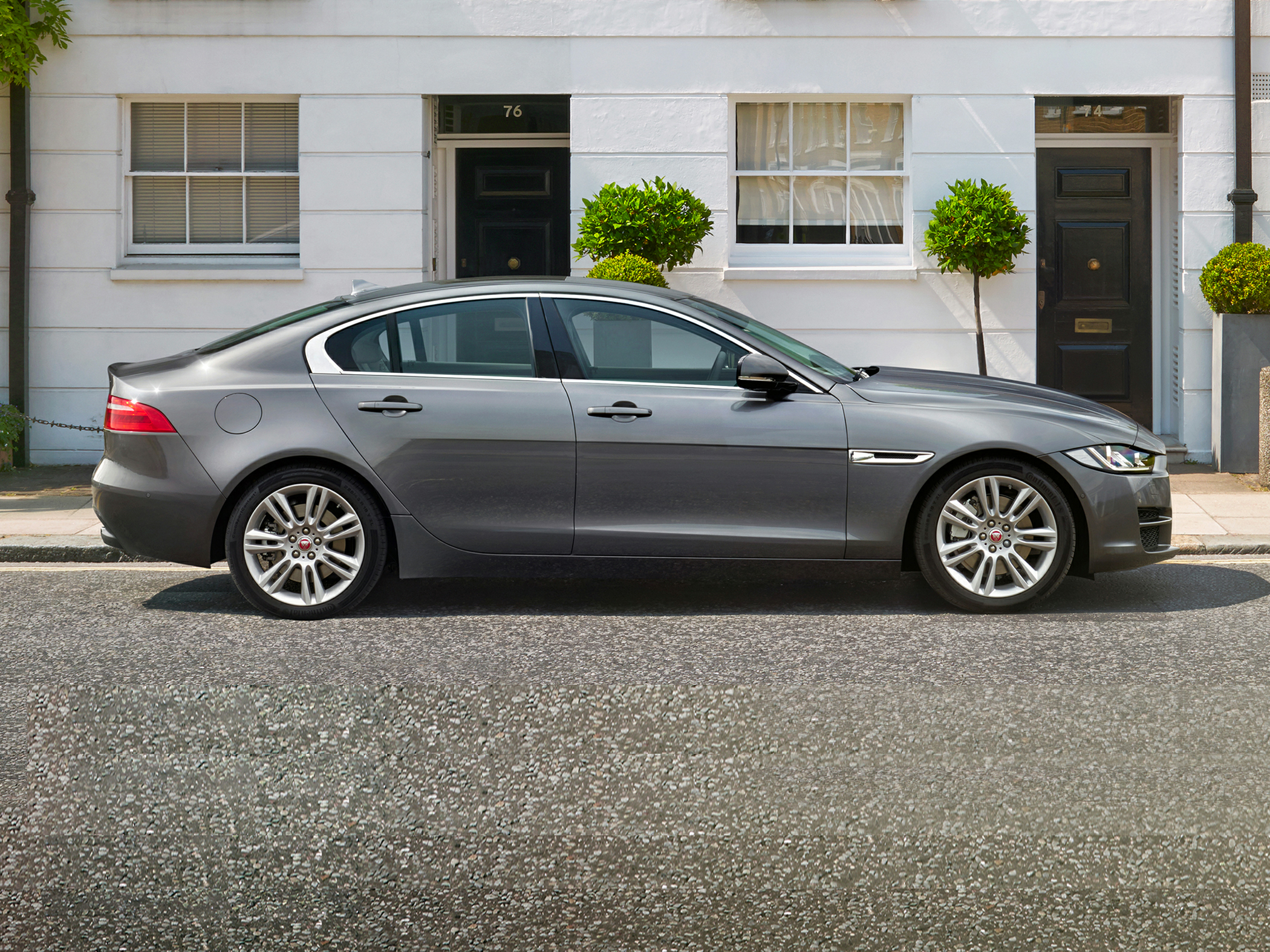 2017 Jaguar XE