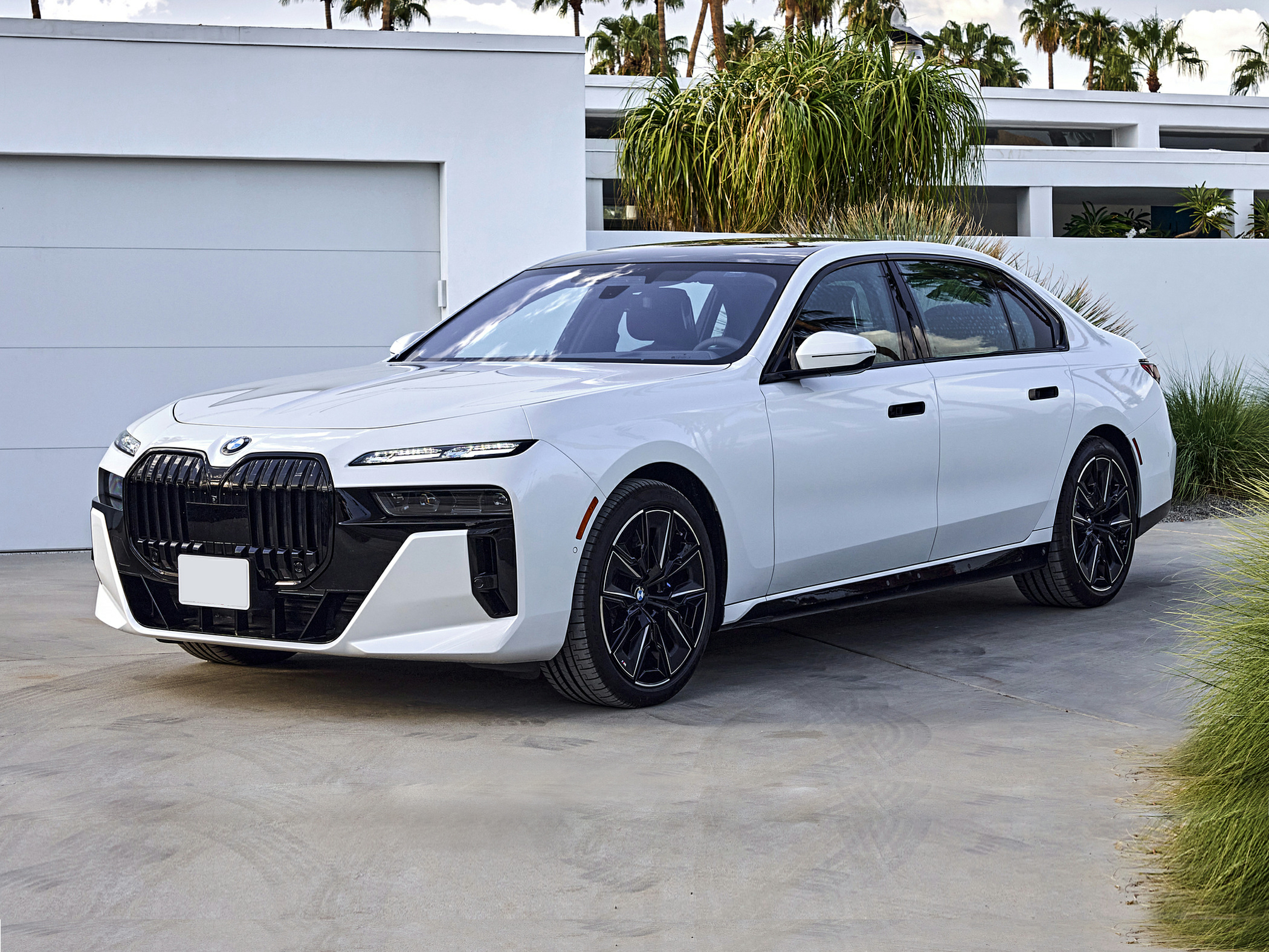 2024 BMW 740