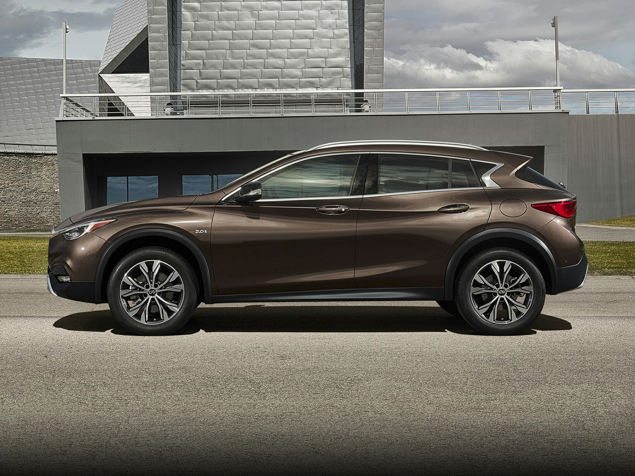 2017 INFINITI QX30