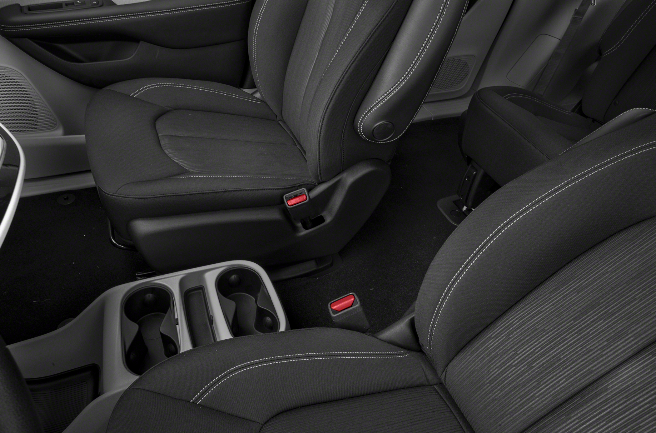 2020 Chrysler Voyager