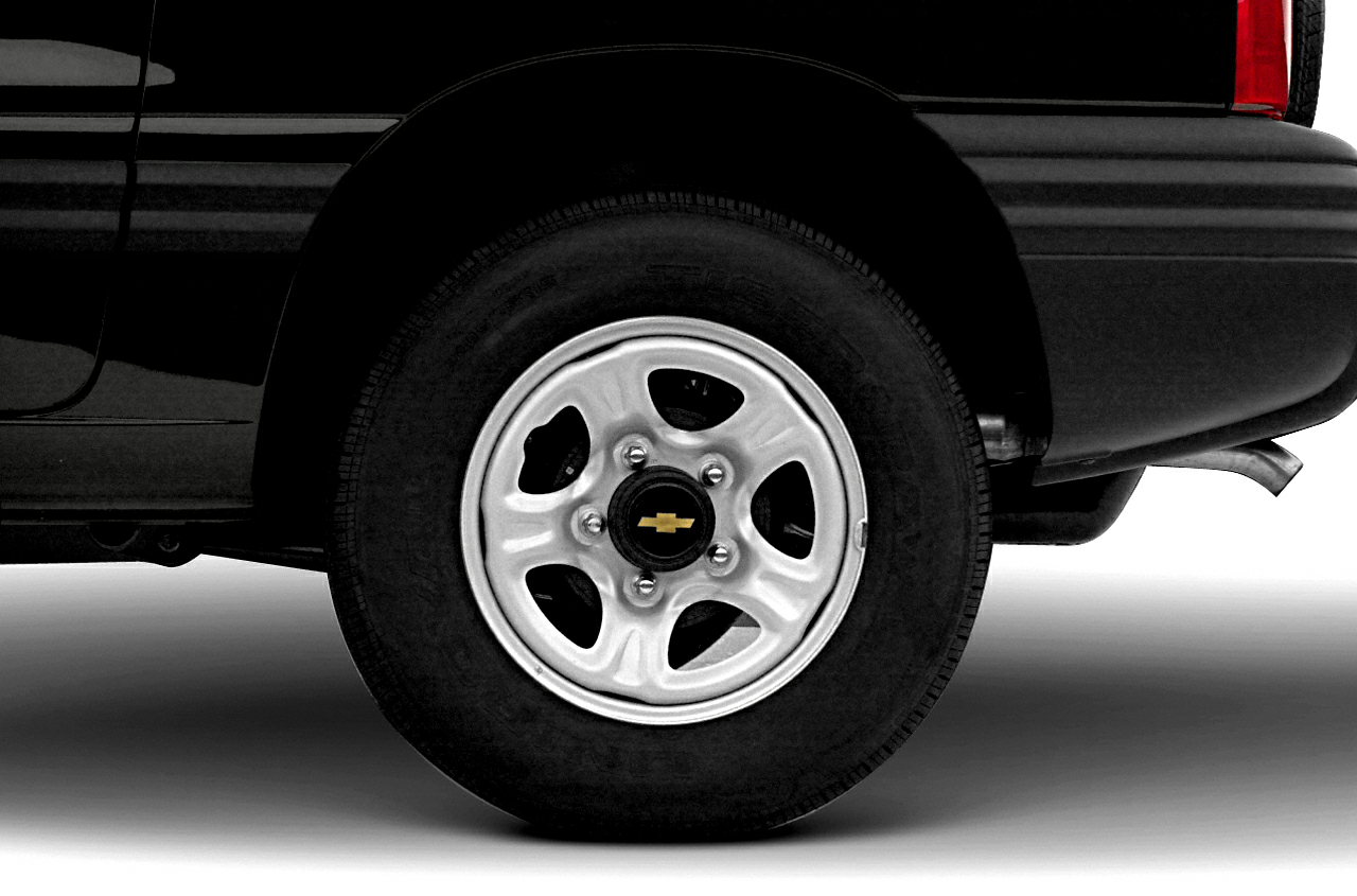 2003 Chevrolet Tracker