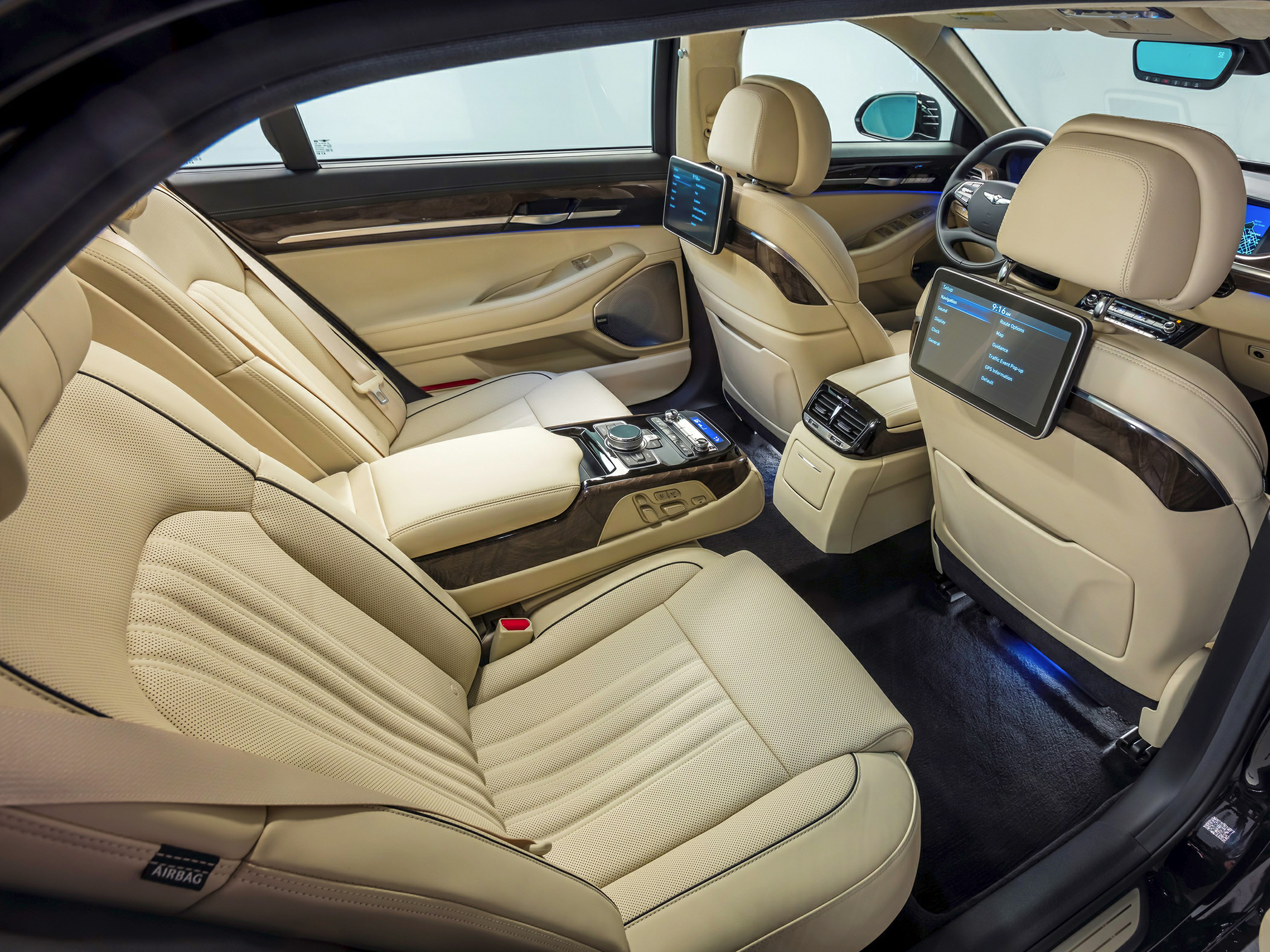 2019 Genesis G90