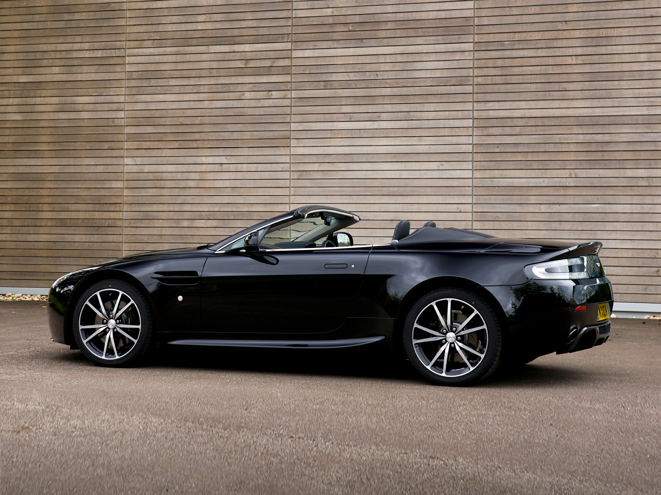 2012 Aston Martin V8 Vantage