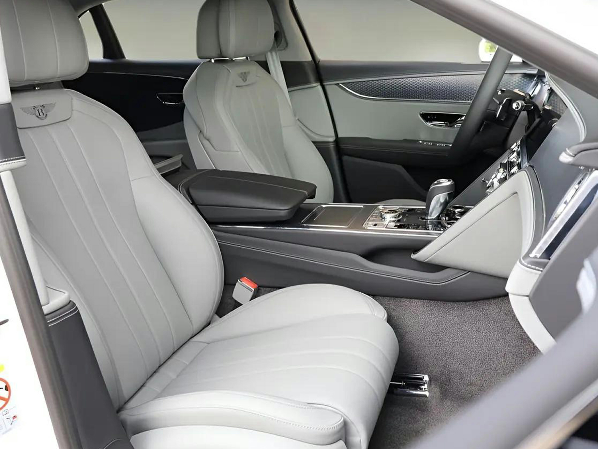 2025 Bentley Flying Spur