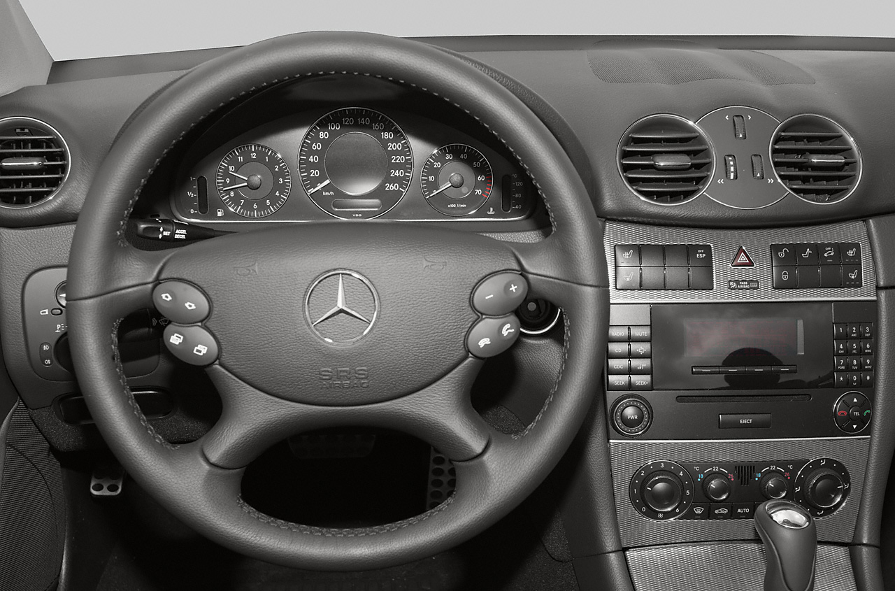 2005 Mercedes-Benz CLK-Class