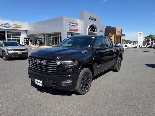 Diamond Black Crystal Pearlcoat 2027 RAM 1500 Laramie