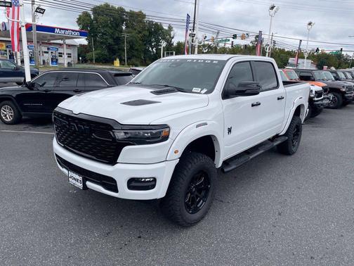 Bright White Clearcoat 2026 RAM 1500 Big Horn/Lone Star