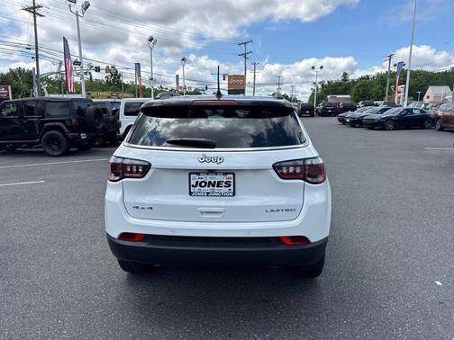 Bright White Clearcoat 2026 Jeep Compass Limited