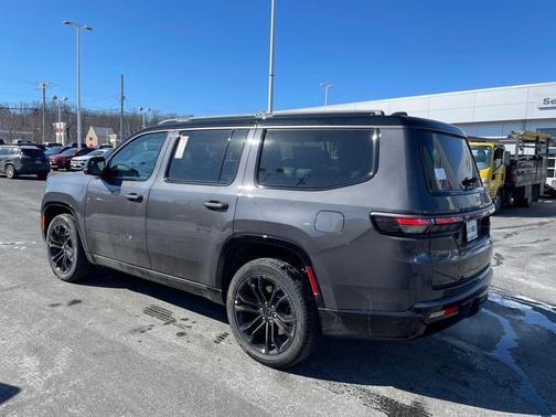 Baltic Gray Metallic Clearcoat 2026 Jeep Grand Wagoneer Summit Obsidian 4x4