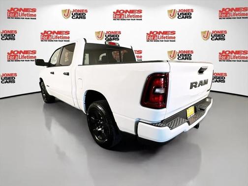 2025 RAM 1500 Tradesman Crew Cab 4x4 57' Box