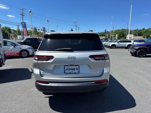 Silver Zynith 2026 Jeep Grand Cherokee L Limited