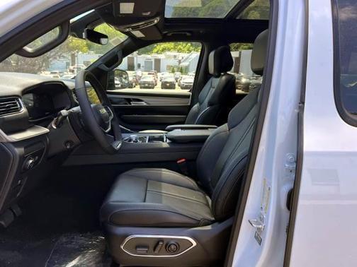 2025 Jeep Wagoneer Series II