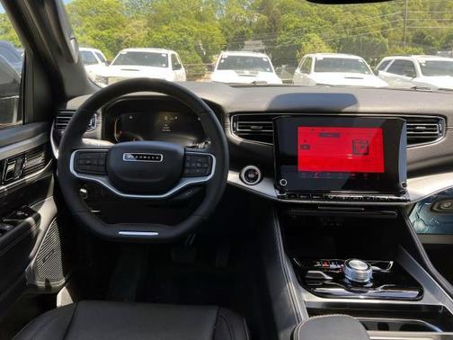 2025 Jeep Wagoneer Series II