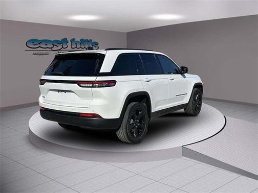 2023 Jeep Grand Cherokee Altitude