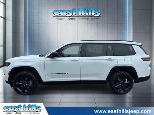 Bright White Clearcoat 2023 Jeep Grand Cherokee L Laredo