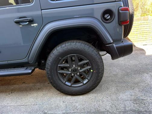 Anvil Clearcoat 2026 Jeep Wrangler Sport