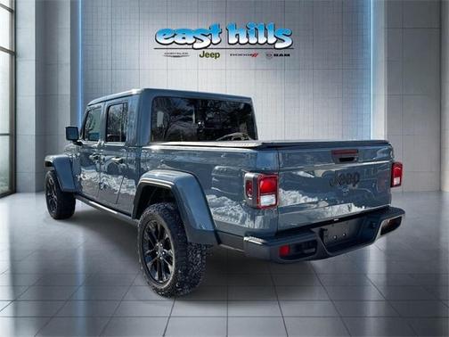 2024 Jeep Gladiator Nighthawk