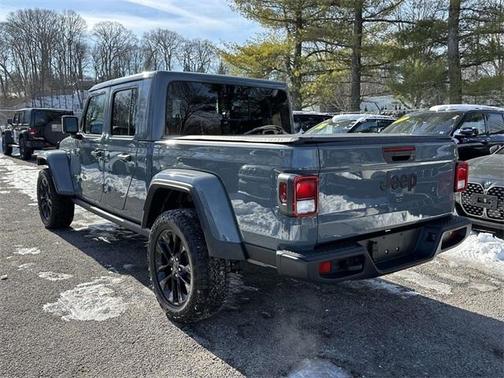 2024 Jeep Gladiator Nighthawk