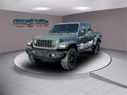2024 Jeep Gladiator Nighthawk