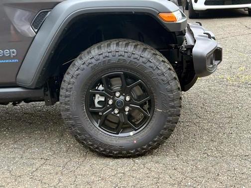 2025 Jeep Wrangler 4xe Sport