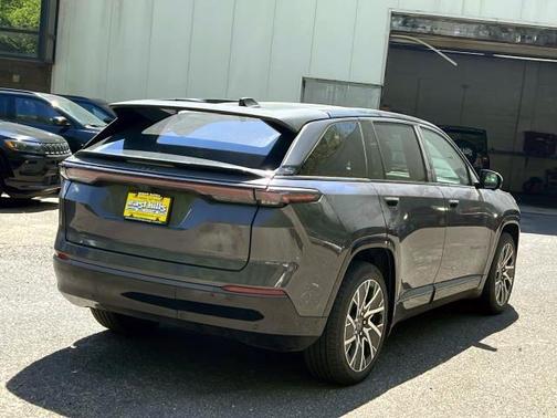 2025 Jeep Wagoneer S Limited