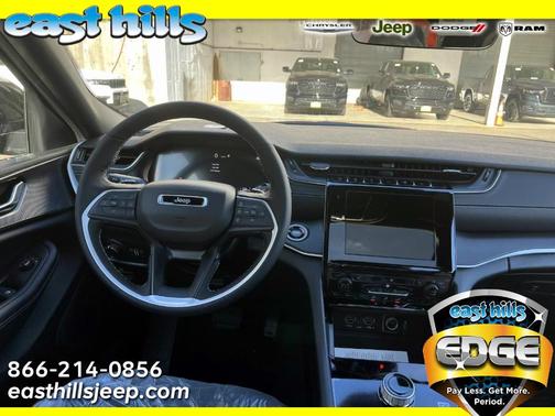 2025 Jeep Grand Cherokee L Laredo