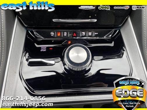 2025 Jeep Wagoneer Base