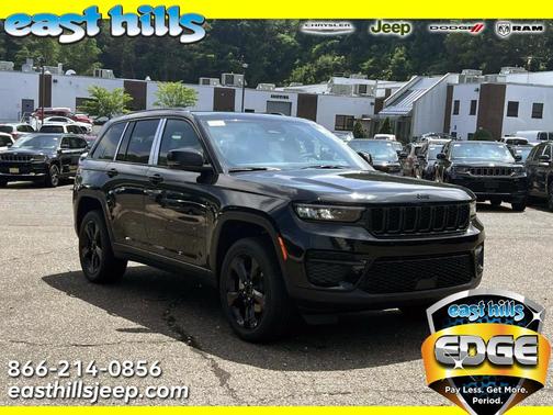2025 Jeep Grand Cherokee Laredo