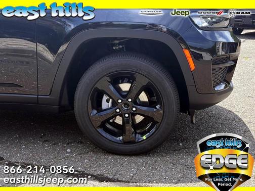 2025 Jeep Grand Cherokee Laredo