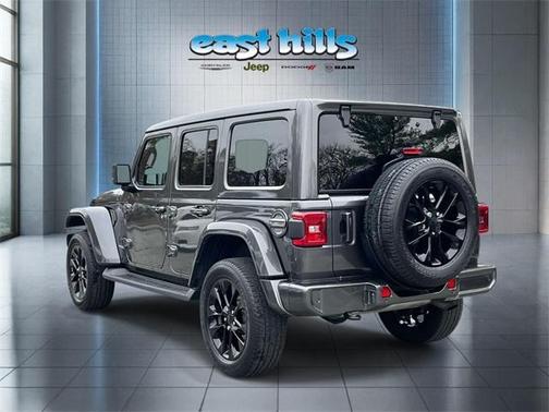 2021 Jeep Wrangler Unlimited Sahara Altitude