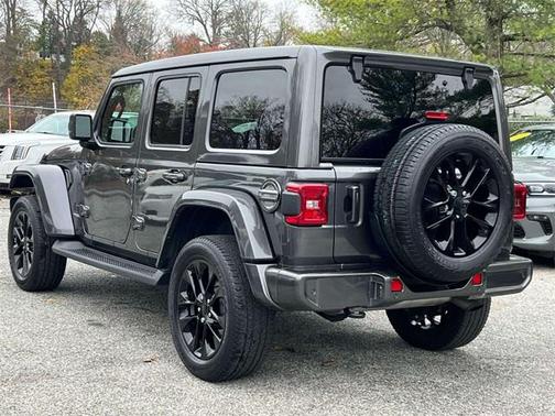 2021 Jeep Wrangler Unlimited Sahara Altitude