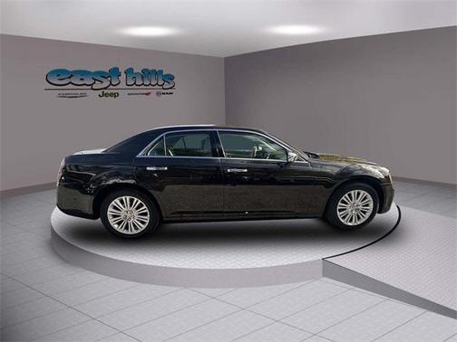 2013 Chrysler 300C Base