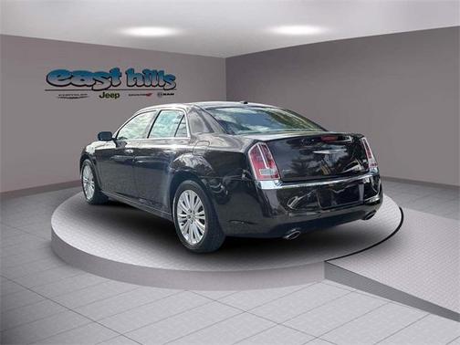2013 Chrysler 300C Base