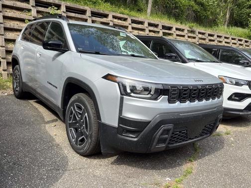 Silver Zynith 2026 Jeep Cherokee LAREDO/LIMITED