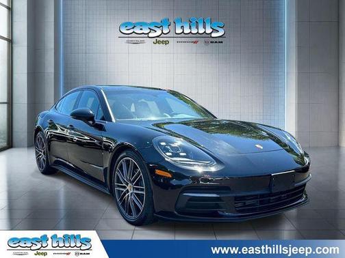 Black 2018 Porsche Panamera 4
