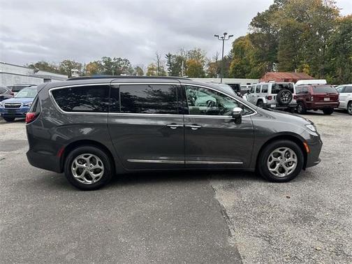 2022 Chrysler Pacifica Limited