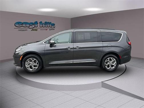 2022 Chrysler Pacifica Limited