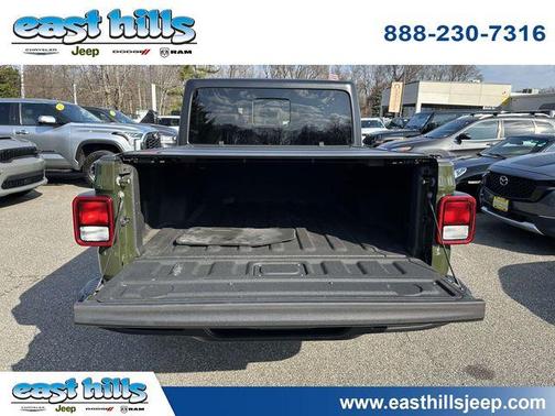 Sarge Green Clearcoat 2021 Jeep Gladiator Sport