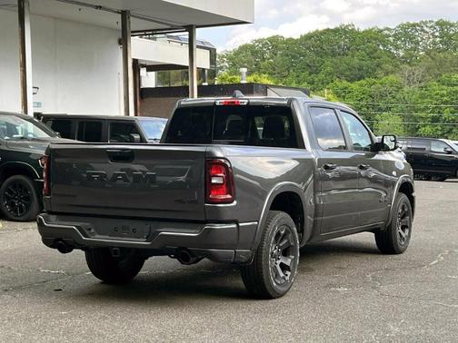 Granite Crystal 2026 RAM 1500 Big Horn/Lone Star