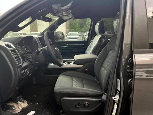 Granite Crystal 2026 RAM 1500 Big Horn/Lone Star