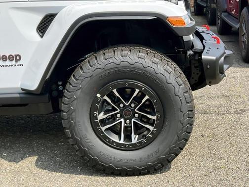 Bright White 2026 Jeep Wrangler Rubicon