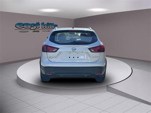 2017 Nissan Rogue Sport SV