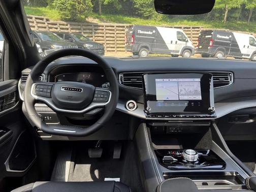 2025 Jeep Wagoneer L Series II