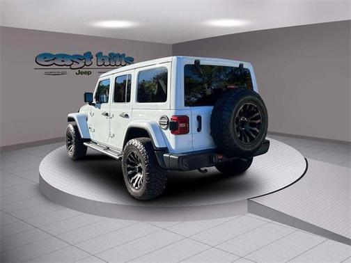 2022 Jeep Wrangler Unlimited Sahara Altitude
