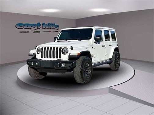 2022 Jeep Wrangler Unlimited Sahara Altitude